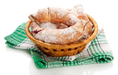 tat kruvasan whit üzerinde izole sepeti