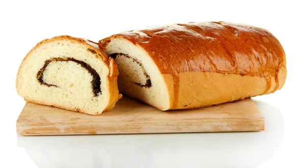 Brood met maanzaad op snijplank, geïsoleerd op wit — Stockfoto