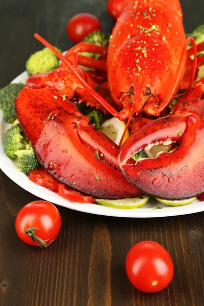 Red lobster on platter on table close-up — Stock Photo, Image
