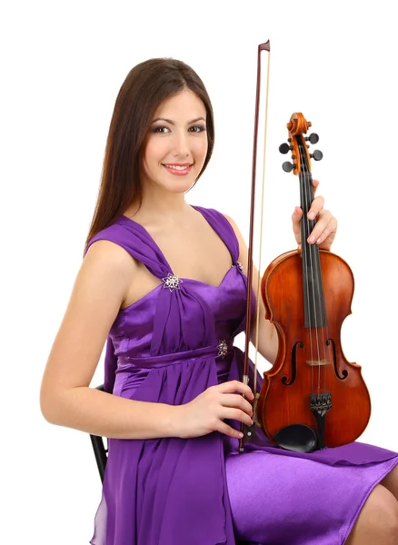 Красивая молодая девушка со скрипкой, изолированная на белом — стоковое фото