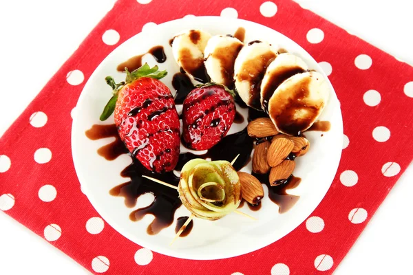 물방울 빨간 냅킨에 초콜릿에 과일 — 스톡 사진