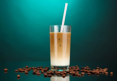 renk arka cam buz ile soğuk kahve