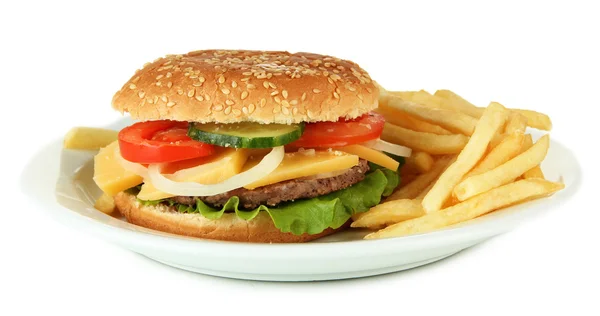 Leckere Cheeseburger mit Bratkartoffeln, isoliert auf weißem — Stockfoto