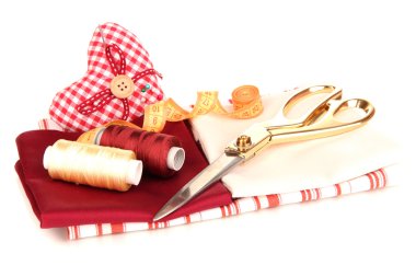 dikiş aksesuarları ve kumaş üzerine beyaz izole