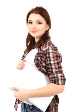 güzel genç kadın ile üzerine beyaz izole laptop