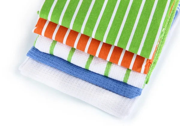 Кухонні рушники різних кольорів ізольовані на білому — стокове фото