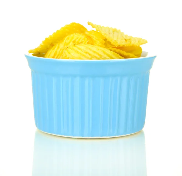 Patatas fritas en tazón, aisladas en blanco —  Fotos de Stock