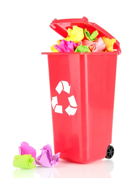 Recycling bin with papers isolated on white — Stock Photo, Image