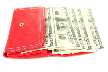 çanta üzerinde beyaz izole yüz dolarlık banknot ile