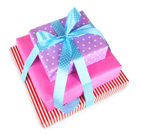 Caja de regalo atada con una cinta aislada en blanco —  Fotos de Stock