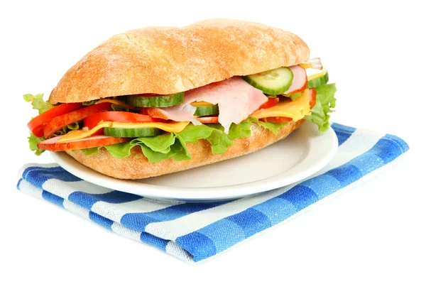 Sandwich frais et savoureux au jambon et légumes isolés sur blanc — Photo
