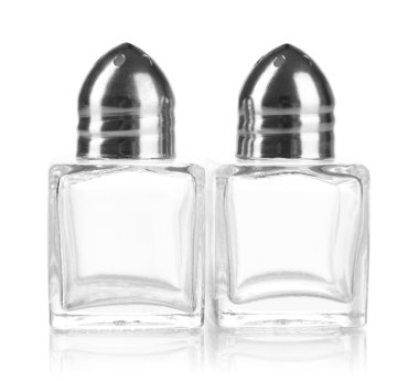 tuz ve biber üzerine beyaz izole konteyner