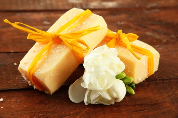 Natural handmade soap, on wooden background — Stock Photo, Image