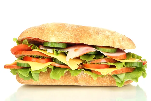 ロールスハムと野菜の白で隔離される新鮮でおいしいサンドイッチ — ストック写真