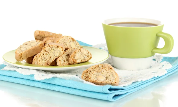 Bolachas aromáticas cantuccini e xícara de café isolado em branco — Fotografia de Stock