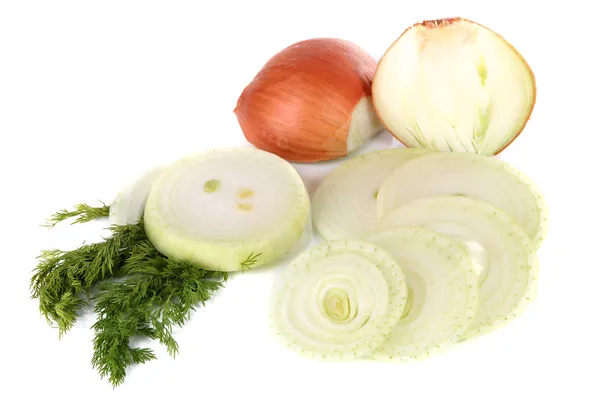 Pokrojoną cebulę na białym tle — Zdjęcie stockowe