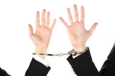 erkek ve kadın el ve beyaz arka plan üzerinde izole kırma kelepçe