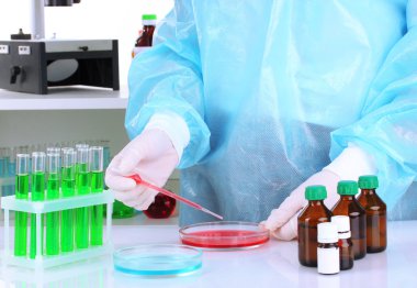 bilim adamı iletken araştırma laboratuvarında yakın çekim