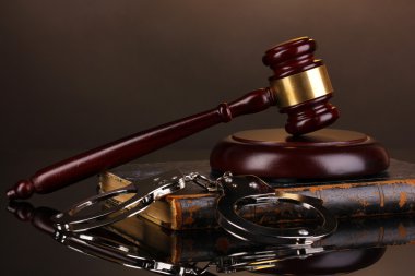 Tokmak, kelepçe bir