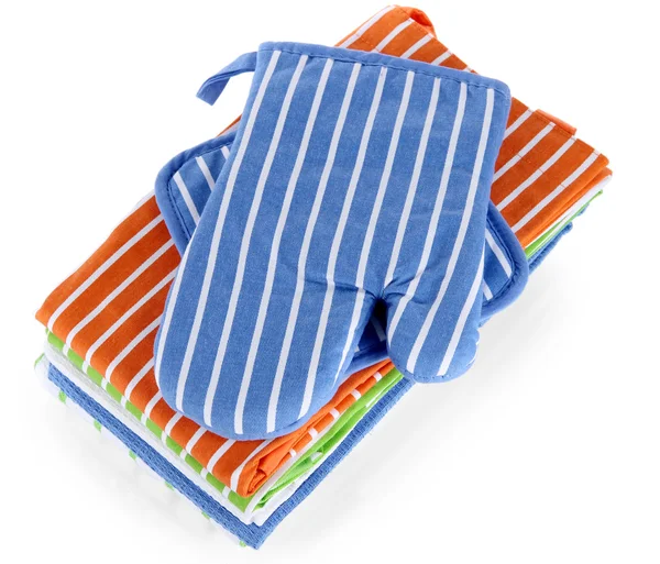 Asciugamani da cucina di diversi colori e blu viraggio isolato su bianco — Foto Stock