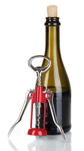 Saca-rolhas e garrafa de vinho isolado em branco — Fotografia de Stock