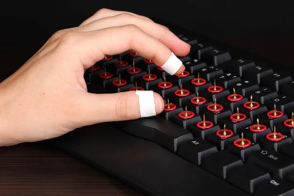 Painful typing on keyboard close-up — Stock Photo, Image