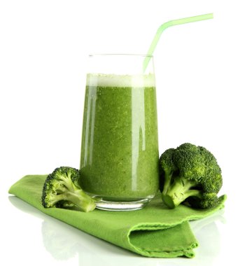 Brokoli suyu, beyaz izole