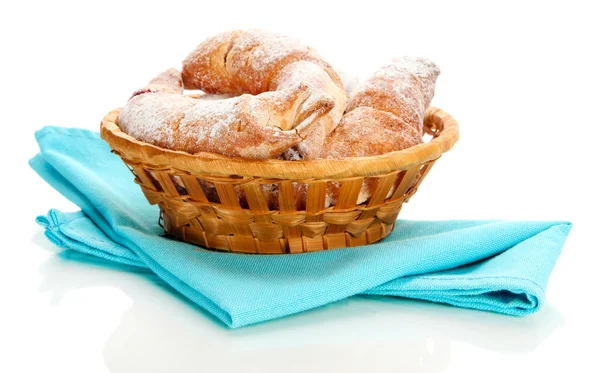 tat kruvasan whit üzerinde izole sepeti