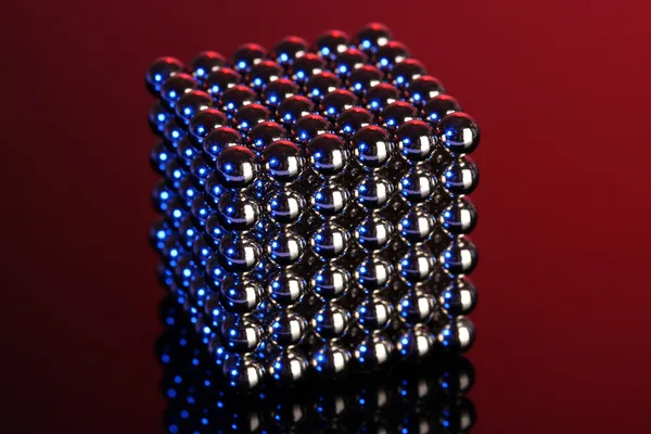Neocube (spielzeug) auf hellem hintergrund — Stockfoto