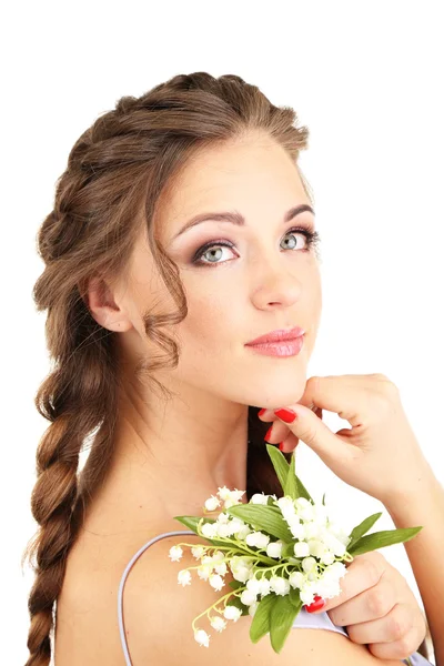 Mujer joven con hermoso peinado y flores, aislado en blanco — Foto de Stock