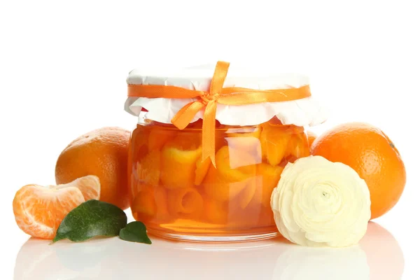 Μαρμελάδα πορτοκάλι με το ξύσμα και το tangerines, που απομονώνονται σε λευκό — Φωτογραφία Αρχείου
