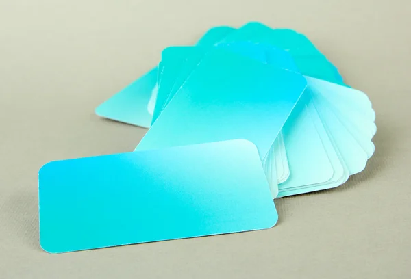 色の背景上のビジネス カード — ストック写真