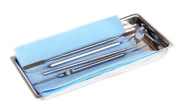 Tandläkare verktyg isolerad på vit — Stockfoto