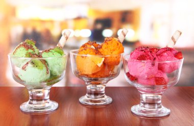 lezzetli dondurma kafe tablo