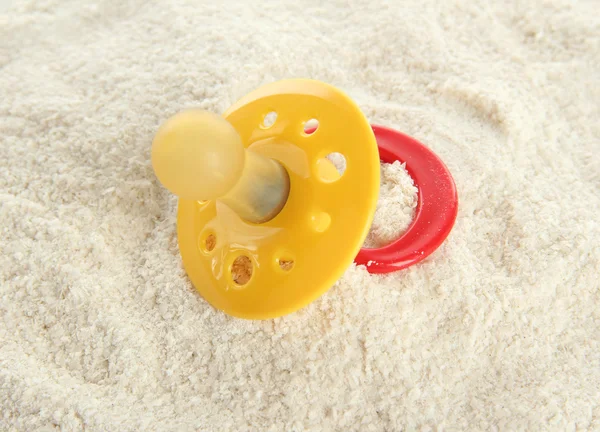 Melkpoeder met tepel voor baby close-up — Stockfoto
