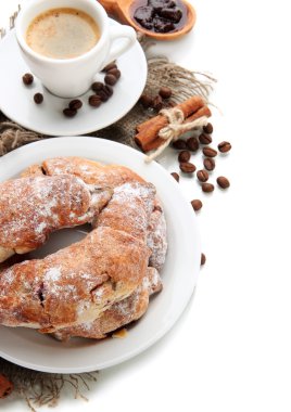 Whit üzerinde izole ışık lezzetli bir kahvaltı,