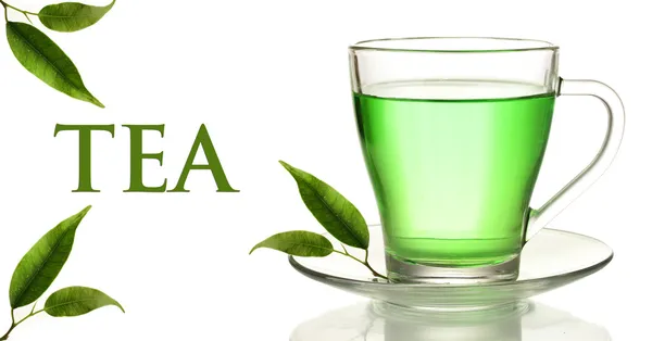Taza transparente de té verde, aislada en blanco — Foto de Stock