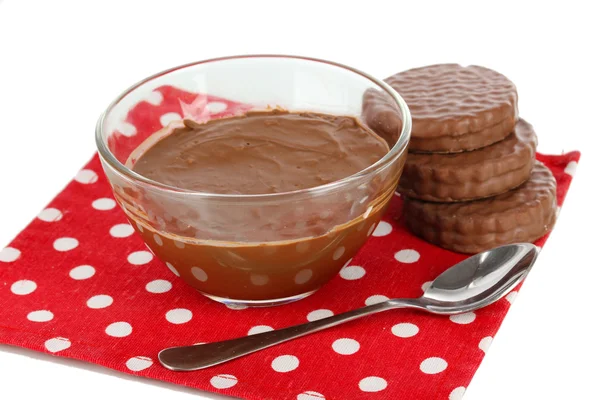 Cuenco de chocolate y dulces aislados en blanco —  Fotos de Stock