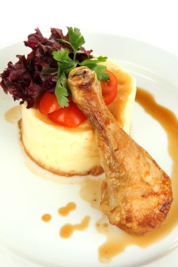 küçük bir kısmı büyük plaka üzerinde beyaz izole gıda