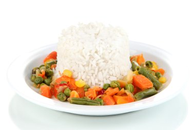 sebzeler üzerinde beyaz izole lezzetli risotto