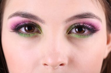 güzel kadın gözleri parlak kalıcı makyaj ile