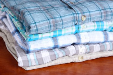 gömlek düzgünce katlanmış yakın çekim