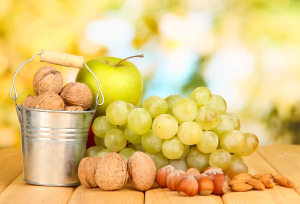 üzüm fındık ahşap tablo