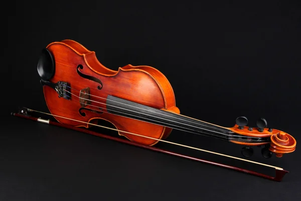 Classical violin on black background — Stock Photo, Image