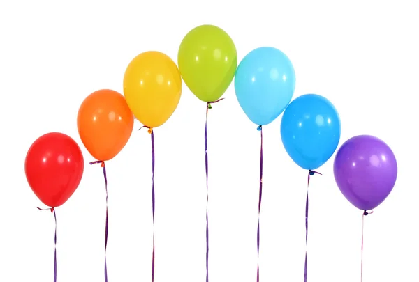 Regenbogen aus Luftballons isoliert auf weiß — Stockfoto