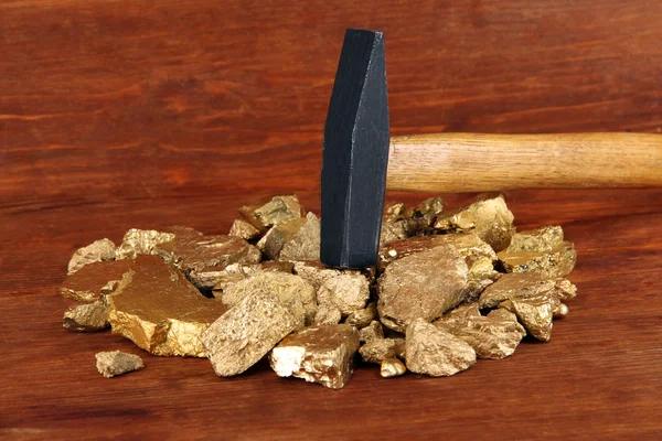 Pepite d'oro con hummer — Foto Stock