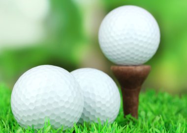 çim açık golf topları yakın çekim