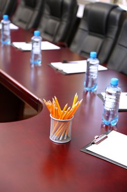 Boş konferans odasının içi