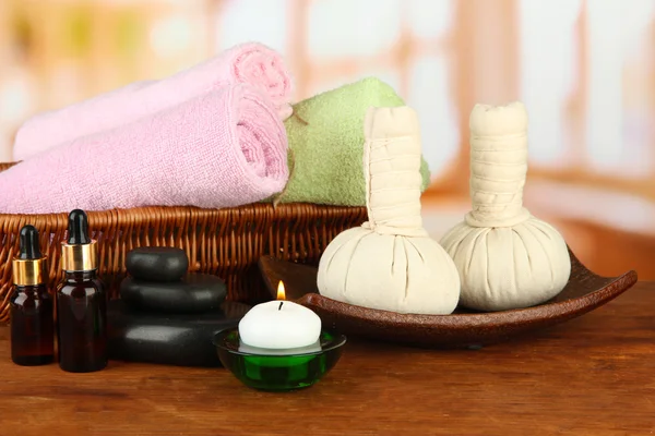 Textile Massage Wellness-Ausstattung auf dem Zimmer Hintergrund — Stockfoto