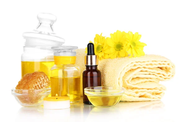 Fragrante spa miele con oli e miele isolato su bianco — Foto Stock
